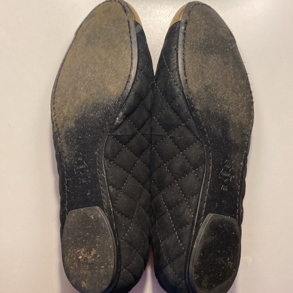 Gold tip Quilted Tory Burch flats size 7 - Picture 2 of 4